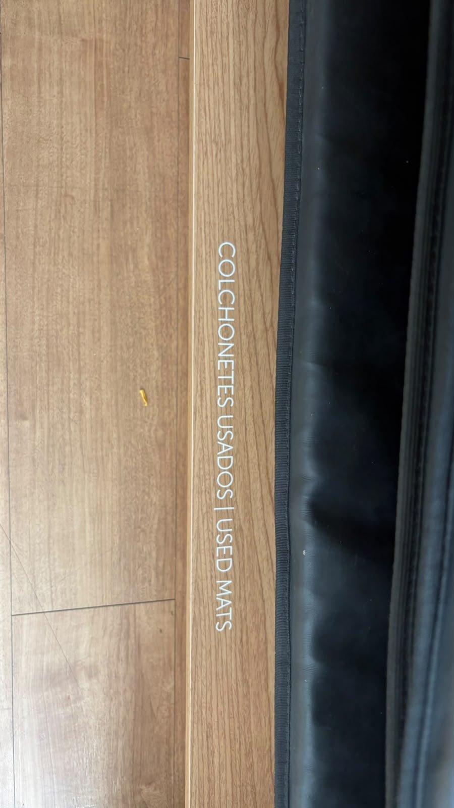 Adesivo com Corte Especial