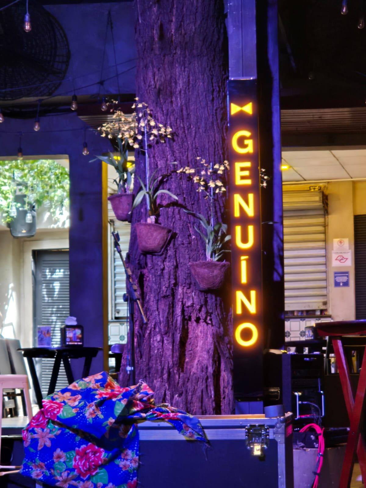 Letreiro/Luminoso - 8